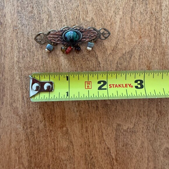 Mixed Metals Pin Brooch with Green Stone & Dangly Wood Beads Red Heart - Picture 2 of 6